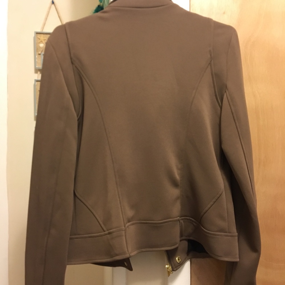 Express Jacket - Picture 4 of 4